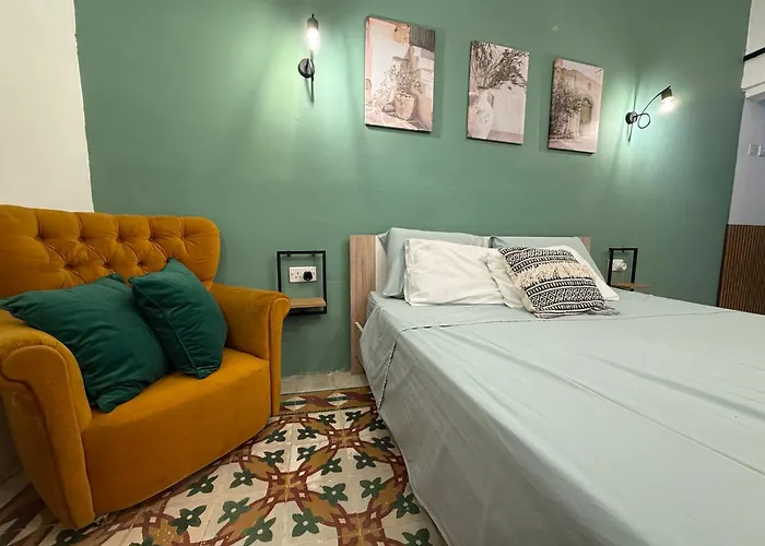 Entire Apartment In Cospicua With A Cellar!